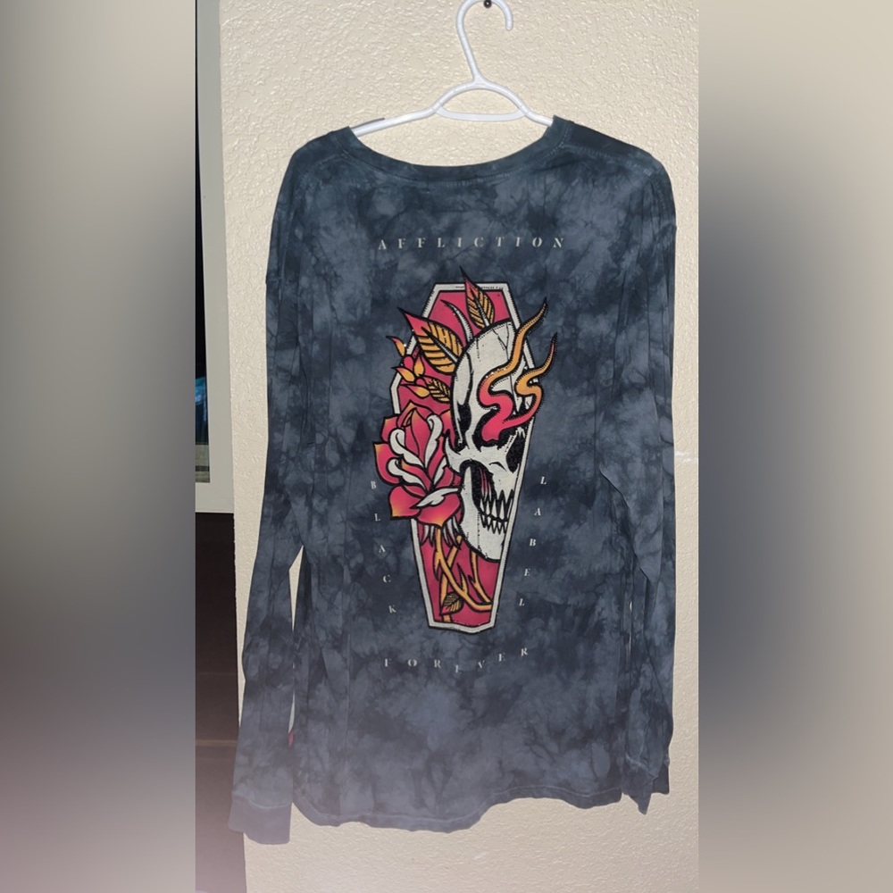 Black ‘black label” affliction long sleeve
